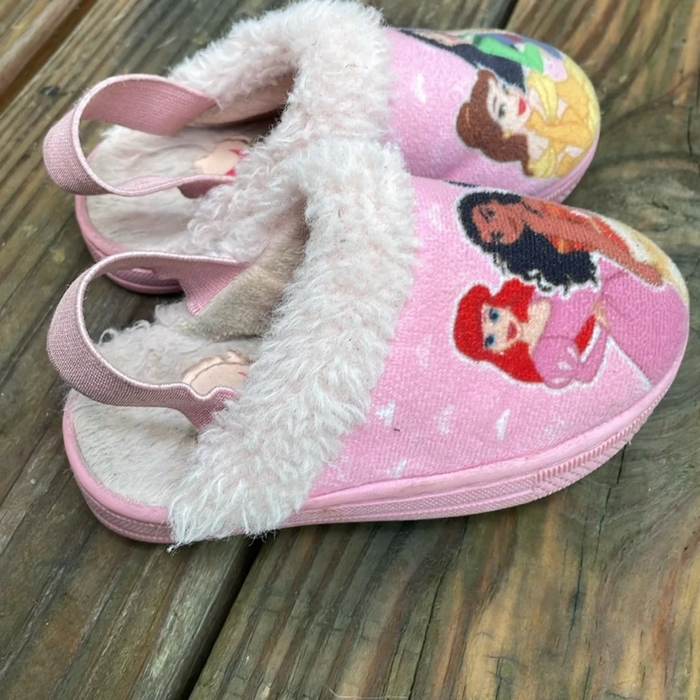 Disney Princess Pink Slippers Size 5/6
